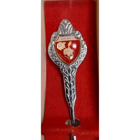Collectable Spoons Quebec White Lily - Picture 2 of 5
